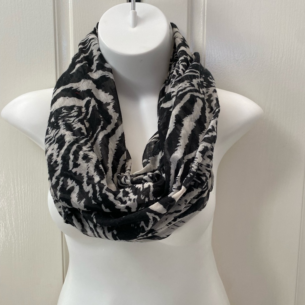 Black and White Zebra Print Scarf
